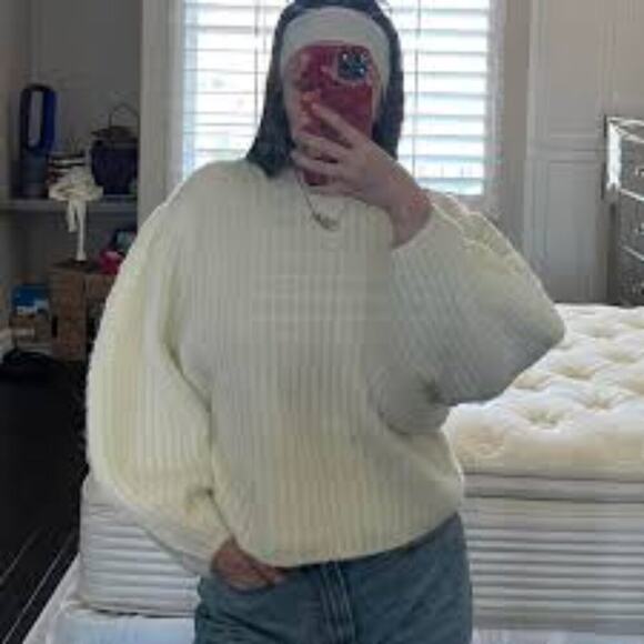 NWT TOPSHOP 8-10 (M-XL) Fluffy Knit Sweater Cozy Oversized Balloon Sleeves - Picture 1 of 9